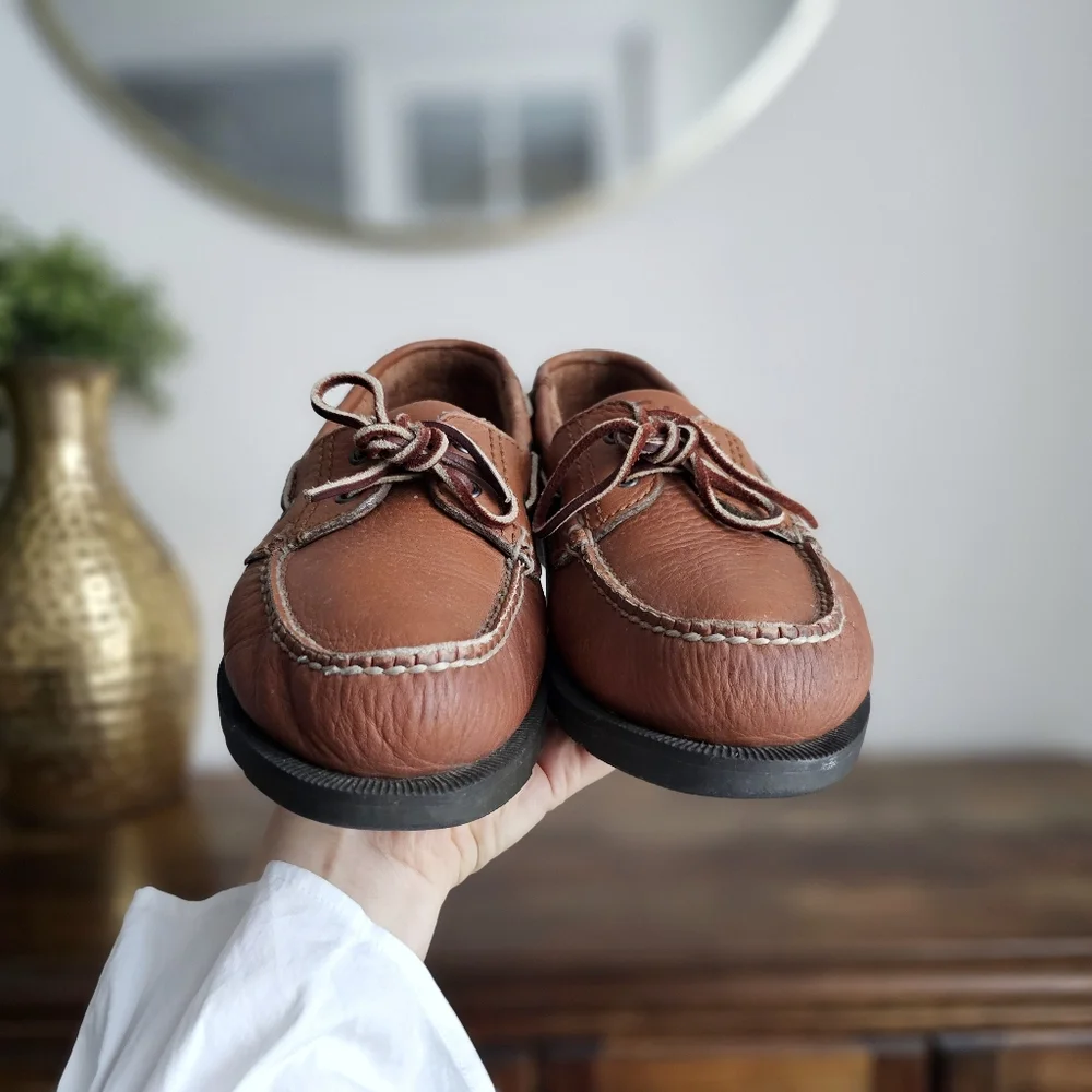 Clarks Brown Leather Boat Shoes Men’s 9M Classic Moc Toe Loafers